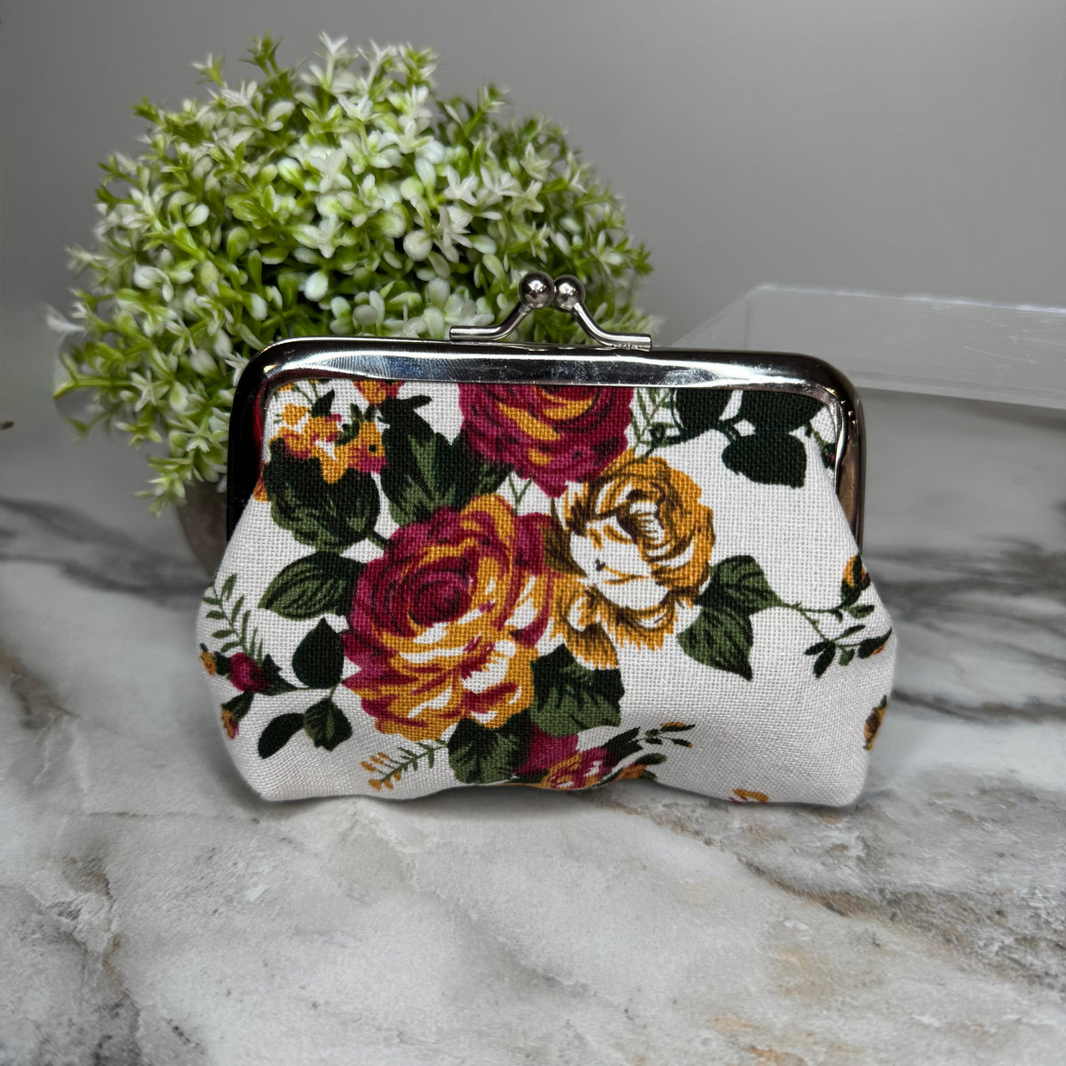 Clamshell Coin Purse Wallet (Medium) - Floral